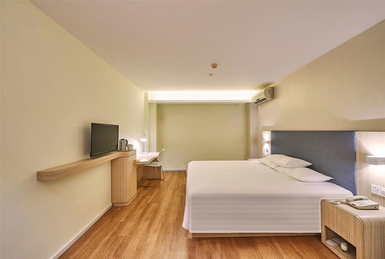 Hanting Hotel Nanjing Wutang Square Exterior photo